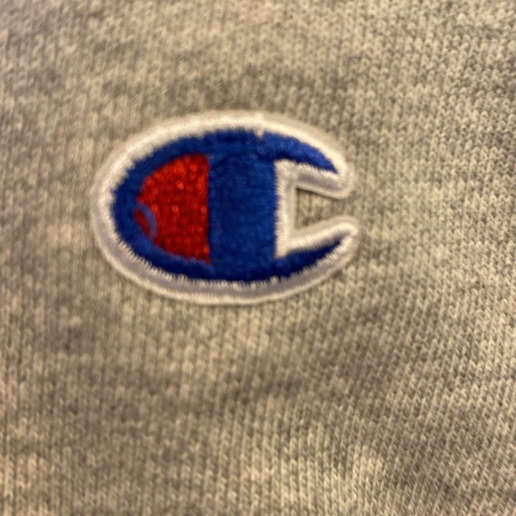 Champion Women's Grey Cropped Hoodie Medium Oversized - Picture 6 of 7